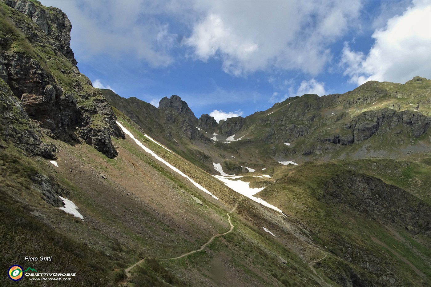 52  Il sentiero 109 mi porta ai Laghetti di Ponteranica.JPG